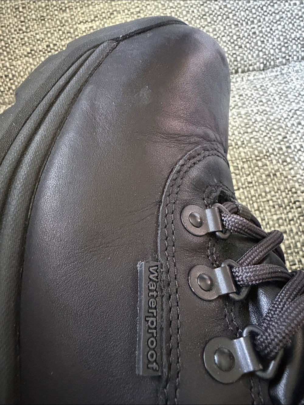 NEW Men's White Ledge Waterproof
Hiking Boot Black Gorpcore Size 8.5 - Picture 5 of 10